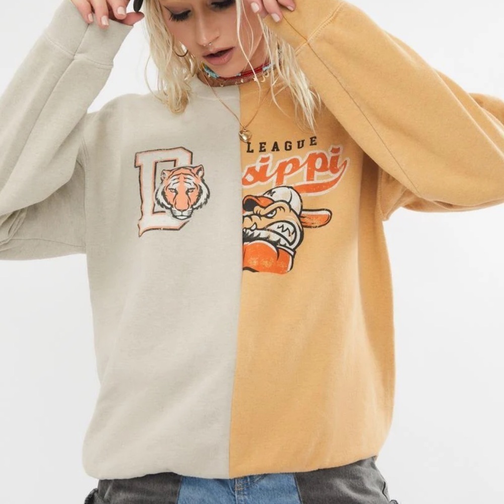 BDG Spliced Alligators Crewneck
Sweatshirt